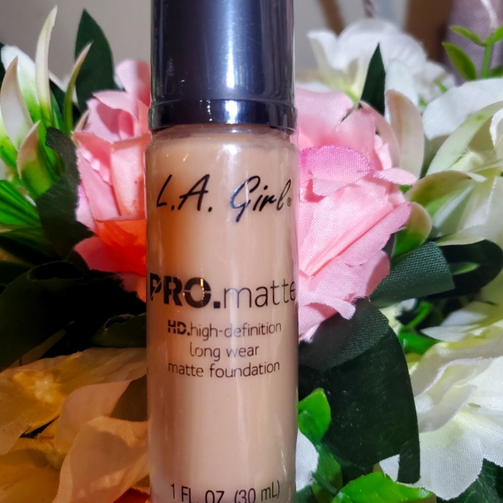 🥳🌹 long lasting foundation 3/15